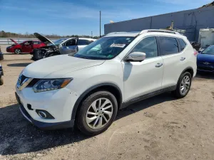 2015 NISSAN ROGUE