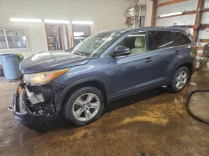 2015 TOYOTA HIGHLANDER