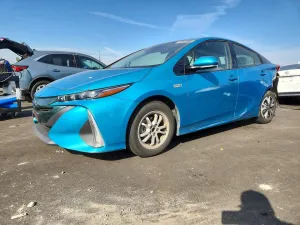2017 TOYOTA PRIUS