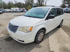 2010 CHRYSLER MINIVAN