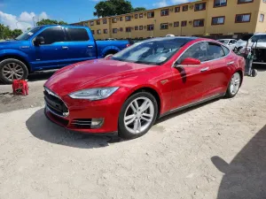2013 TESLA MODEL S