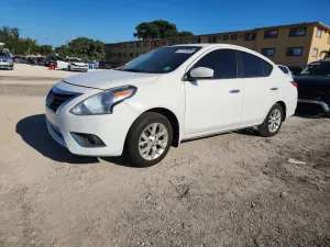 2017 NISSAN VERSA