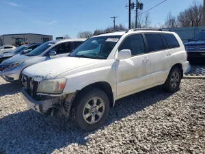 2004 TOYOTA HIGHLANDER