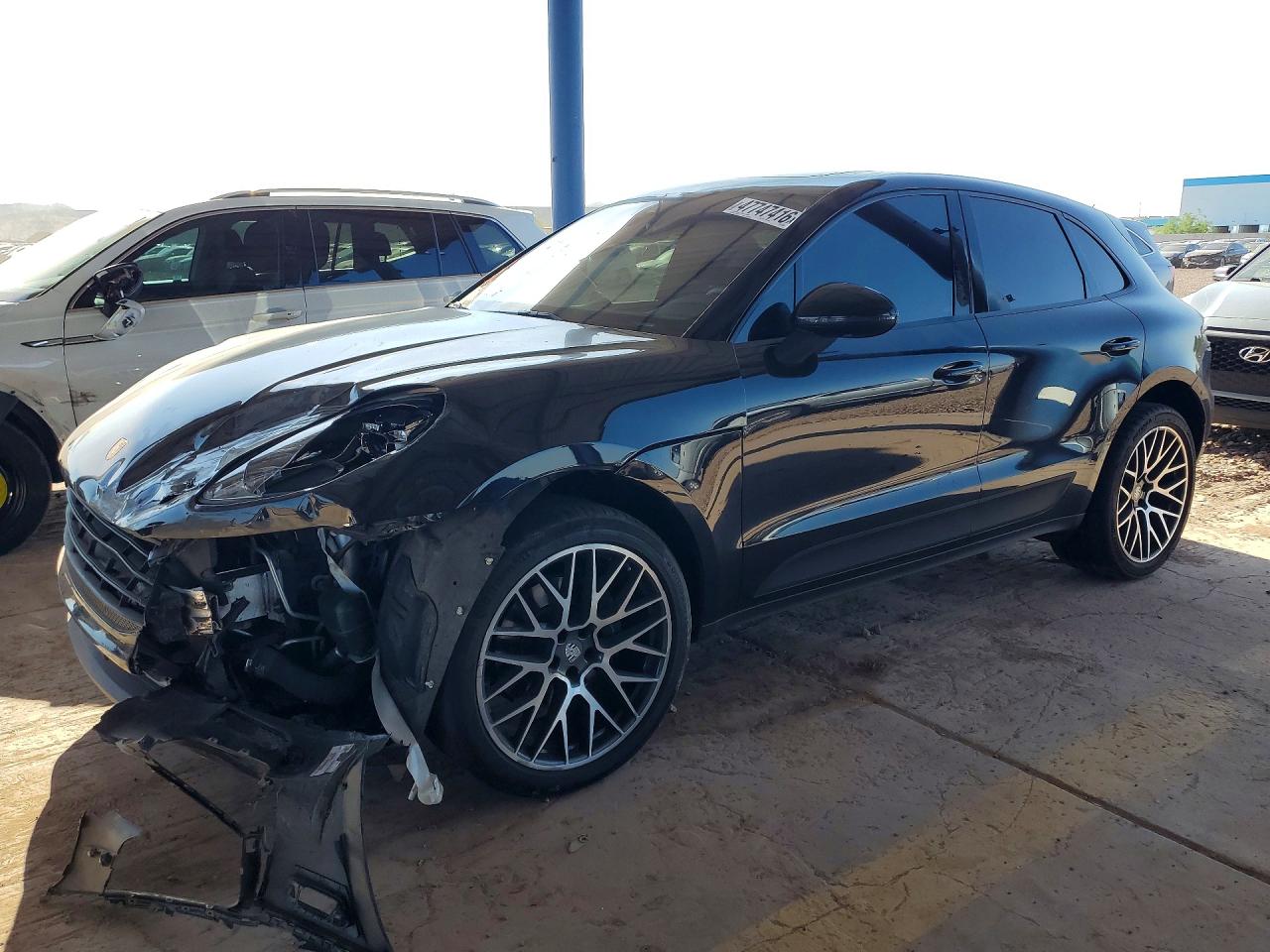 2019 PORSCHE MACAN