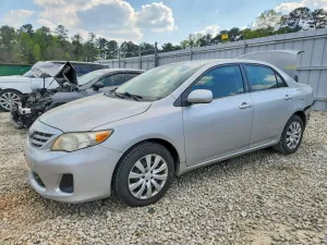 2013 TOYOTA COROLLA