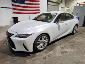 2021 LEXUS IS