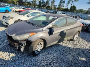 2013 HYUNDAI ELANTRA