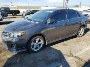 2013 TOYOTA COROLLA