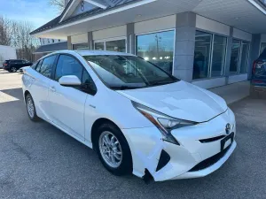 2016 TOYOTA PRIUS