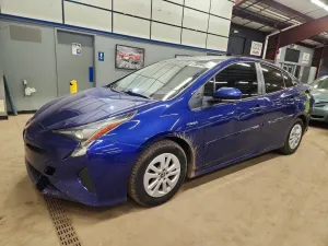 2017 TOYOTA PRIUS