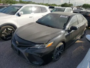 2019 TOYOTA CAMRY