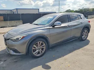 2017 INFINITI QX30