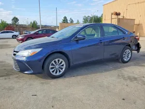 2016 TOYOTA CAMRY
