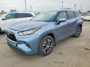 2020 TOYOTA HIGHLANDER