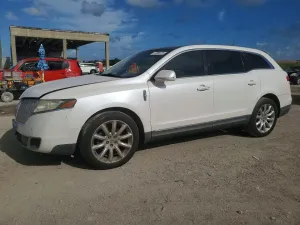 2010 LINCOLN TOWNHOUSE MKT