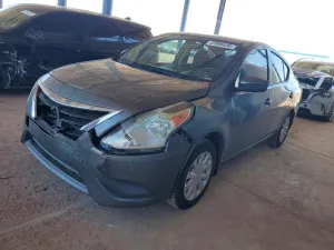 2017 NISSAN VERSA