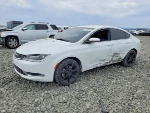 2016 CHRYSLER 200