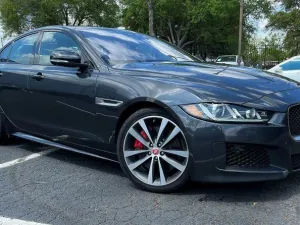 2019 JAGUAR XE