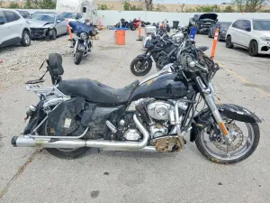 2012 HARLEY-DAVIDSON FL