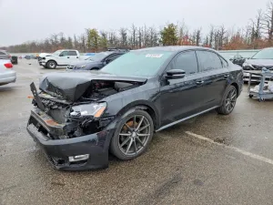 2013 VOLKSWAGEN PASSAT