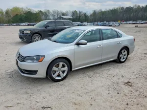 2014 VOLKSWAGEN PASSAT
