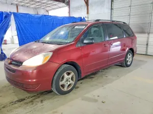 2004 TOYOTA SIENNA