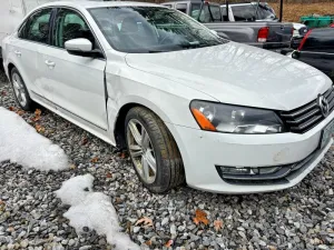 2014 VOLKSWAGEN PASSAT