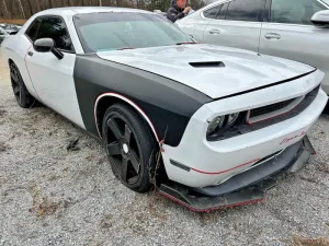 2011 DODGE CHALLENGER