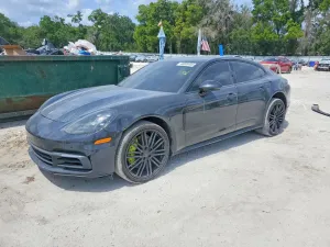 2018 PORSCHE PANAMERA