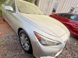 2016 INFINITI Q50