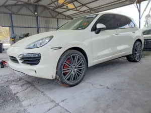 2011 PORSCHE CAYENNE