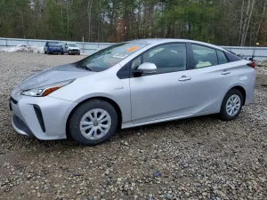 2019 TOYOTA PRIUS