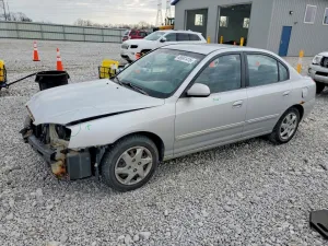 2004 HYUNDAI ELANTRA