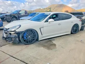 2011 PORSCHE PANAMERA