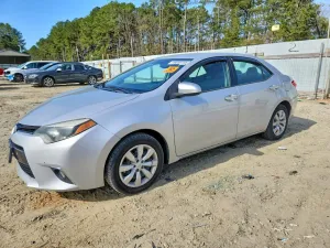 2015 TOYOTA COROLLA