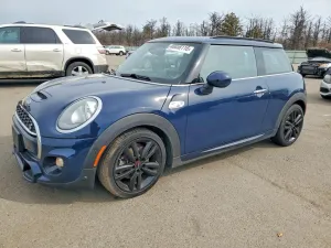 2018 MINI COOPER