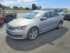 2013 VOLKSWAGEN PASSAT