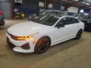 2022 KIA K5