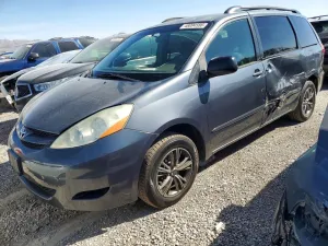 2006 TOYOTA SIENNA