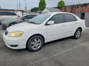 2005 TOYOTA COROLLA