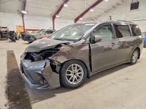 2019 TOYOTA SIENNA