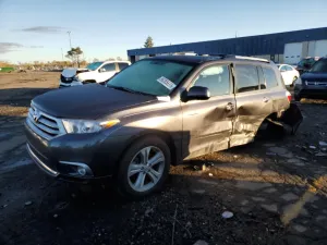 2013 TOYOTA HIGHLANDER