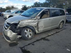 2013 DODGE CARAVAN