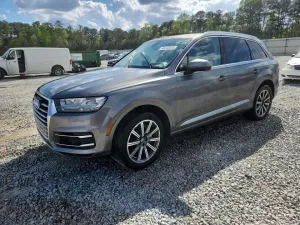 2017 AUDI Q7