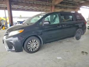 2018 TOYOTA SIENNA