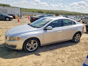 2015 VOLVO S60