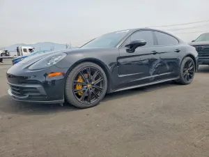 2018 PORSCHE PANAMERA
