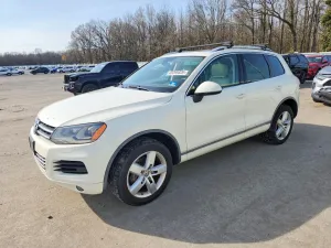 2012 VOLKSWAGEN TOUAREG