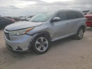 2015 TOYOTA HIGHLANDER