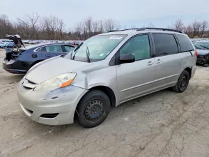 2009 TOYOTA SIENNA